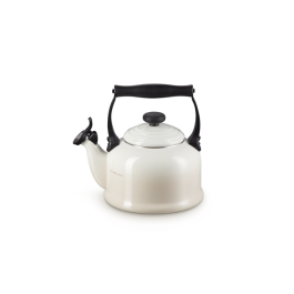 Традиційний чайник Le Creuset безе 2,1 л